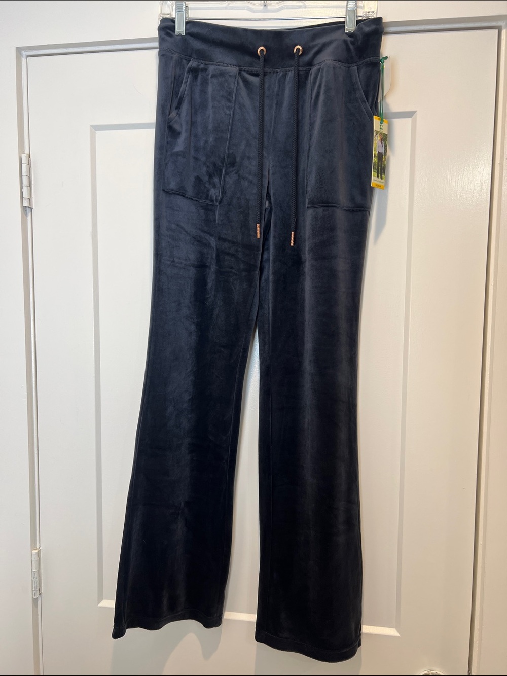 GreenTea Women's dark grey Velour Drawstring Joggers size medium.